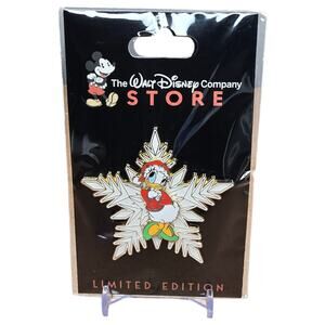 Disney Store Limited Edition Daisy Duck Snowflake Pin - NEW